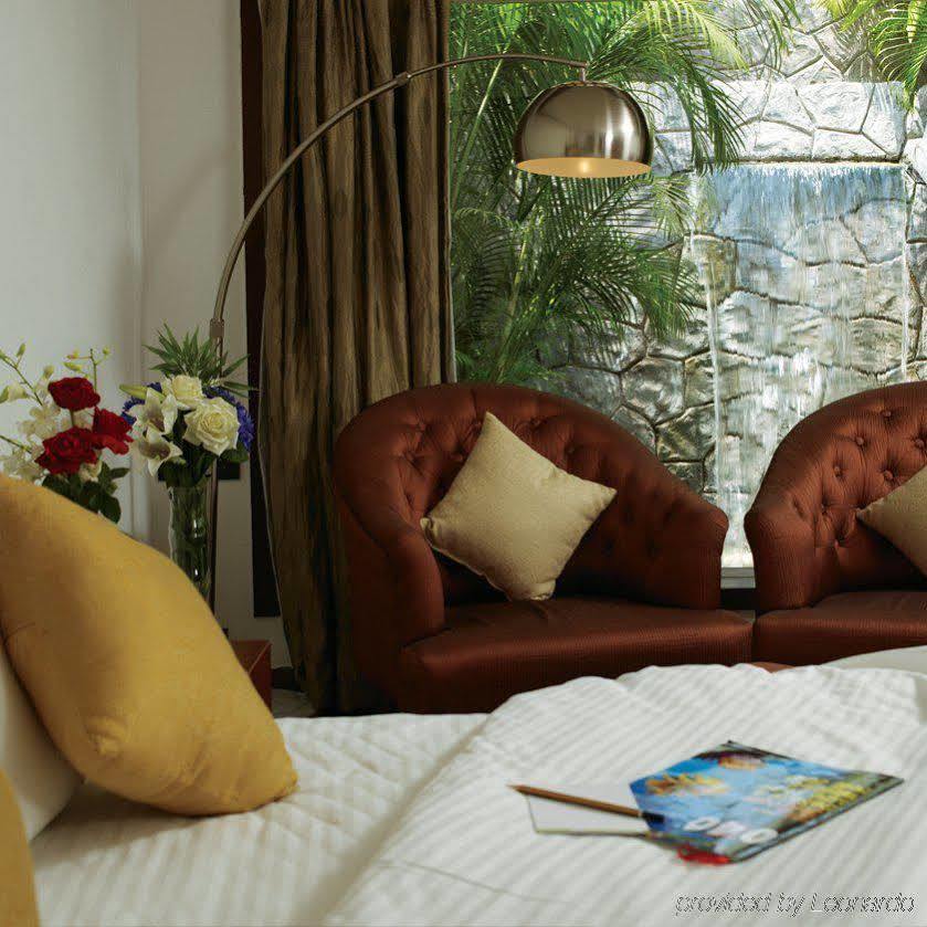 Отель Leonia Holistic Destination Shamirpet Экстерьер фото